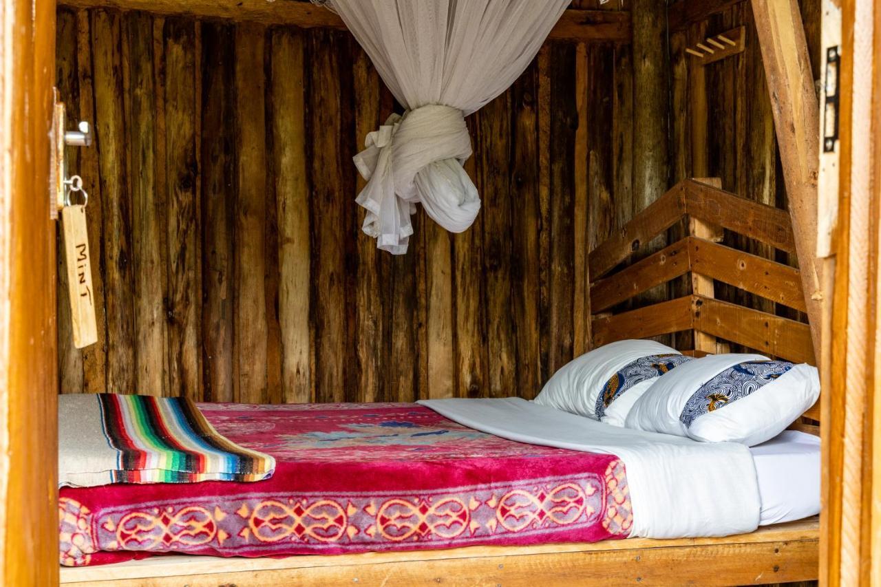 Kalitusi Nature Resort フォート・ポータル エクステリア 写真